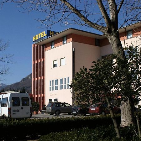 Hotel Willy Gemona del Friuli Esterno foto