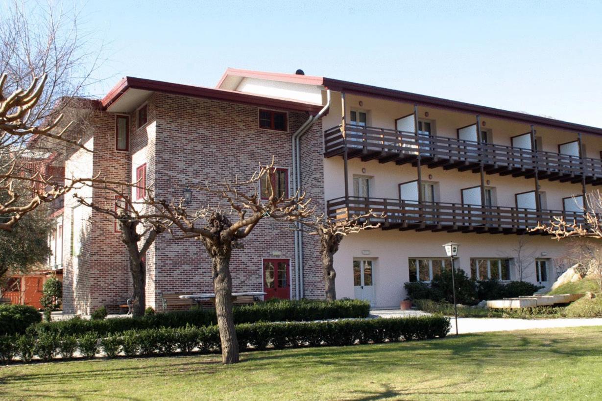 Hotel Willy Gemona del Friuli Esterno foto