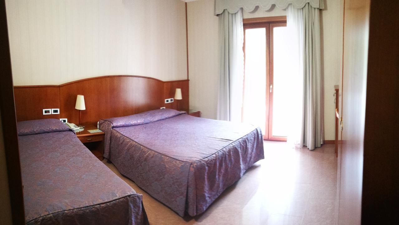 Hotel Willy Gemona del Friuli Esterno foto